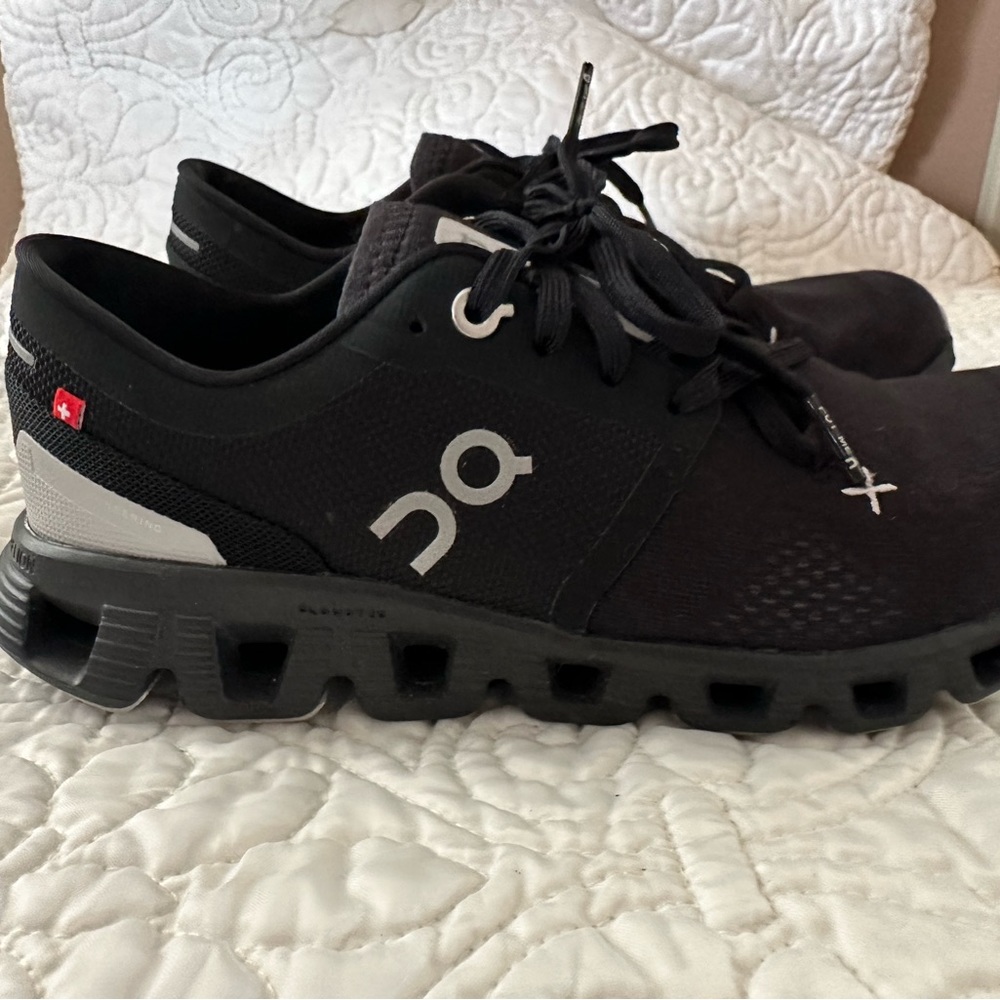 Women’s Running Shoe On Cloud X